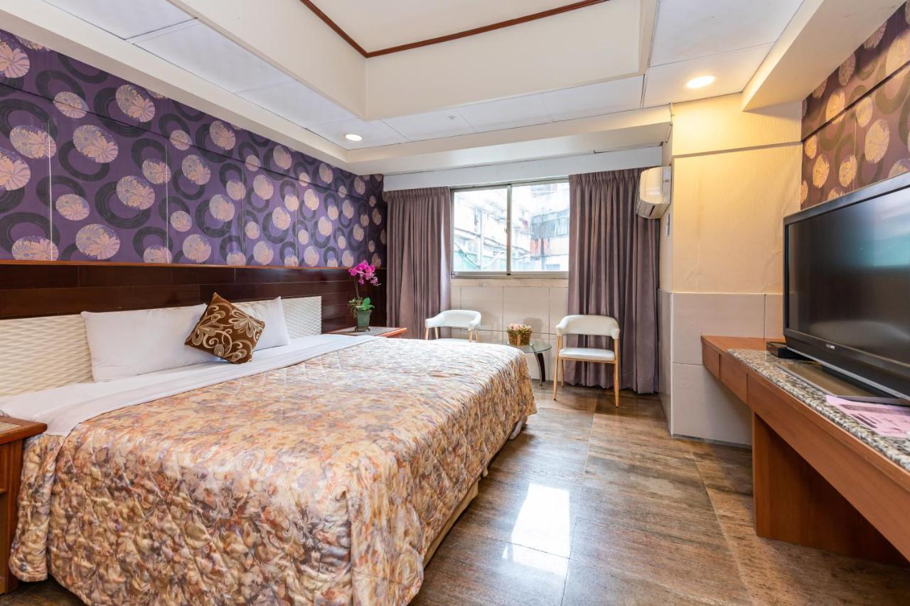 Yi Pin Business Hotel 타오위안 외부 사진