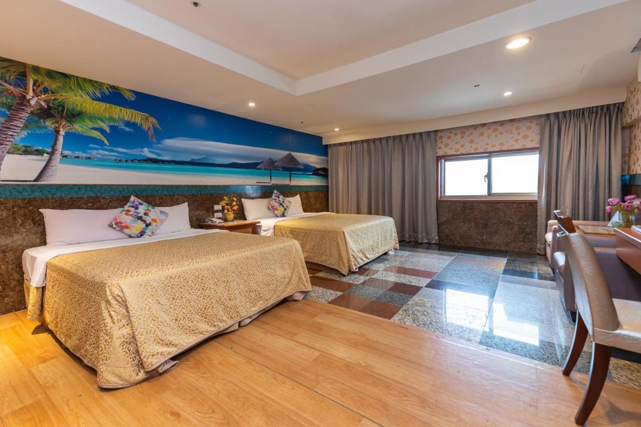 Yi Pin Business Hotel 타오위안 외부 사진