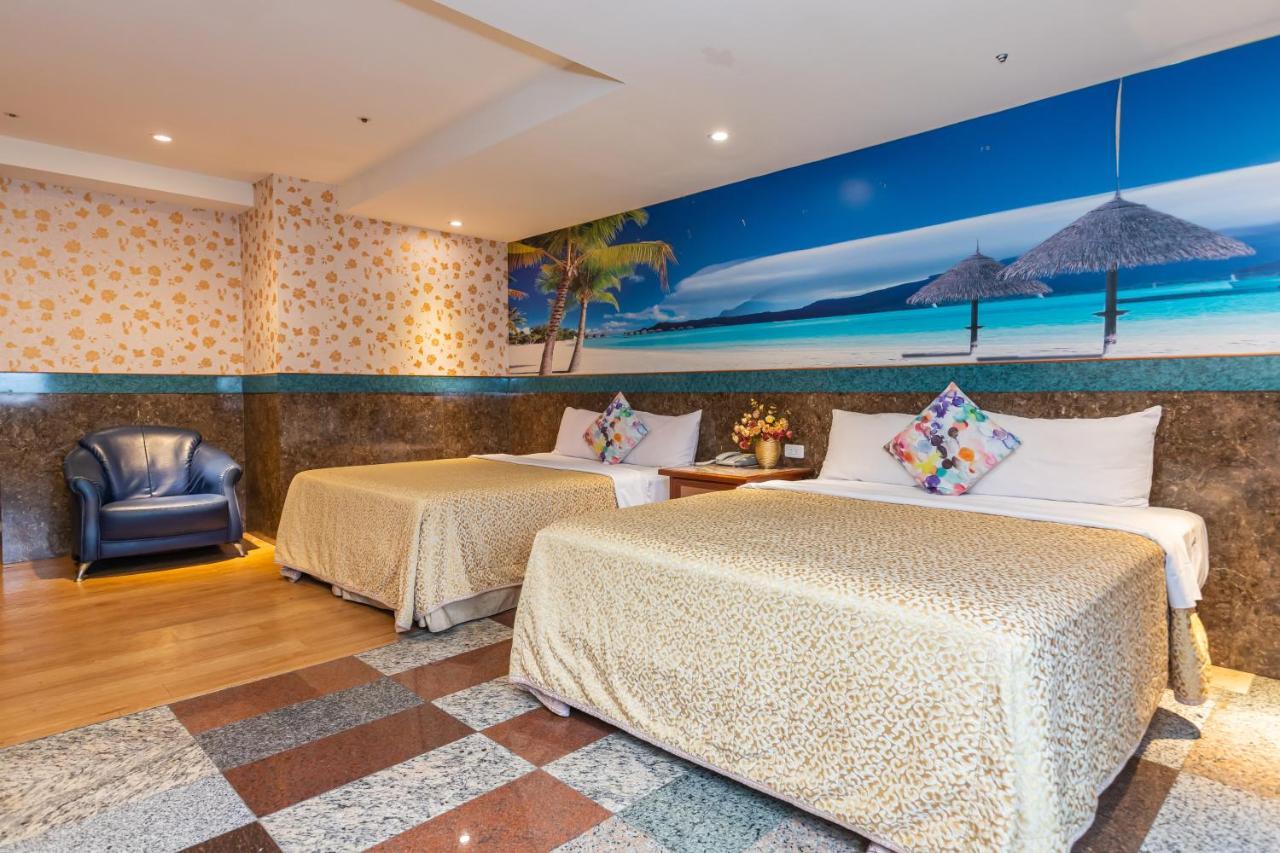 Yi Pin Business Hotel 타오위안 외부 사진