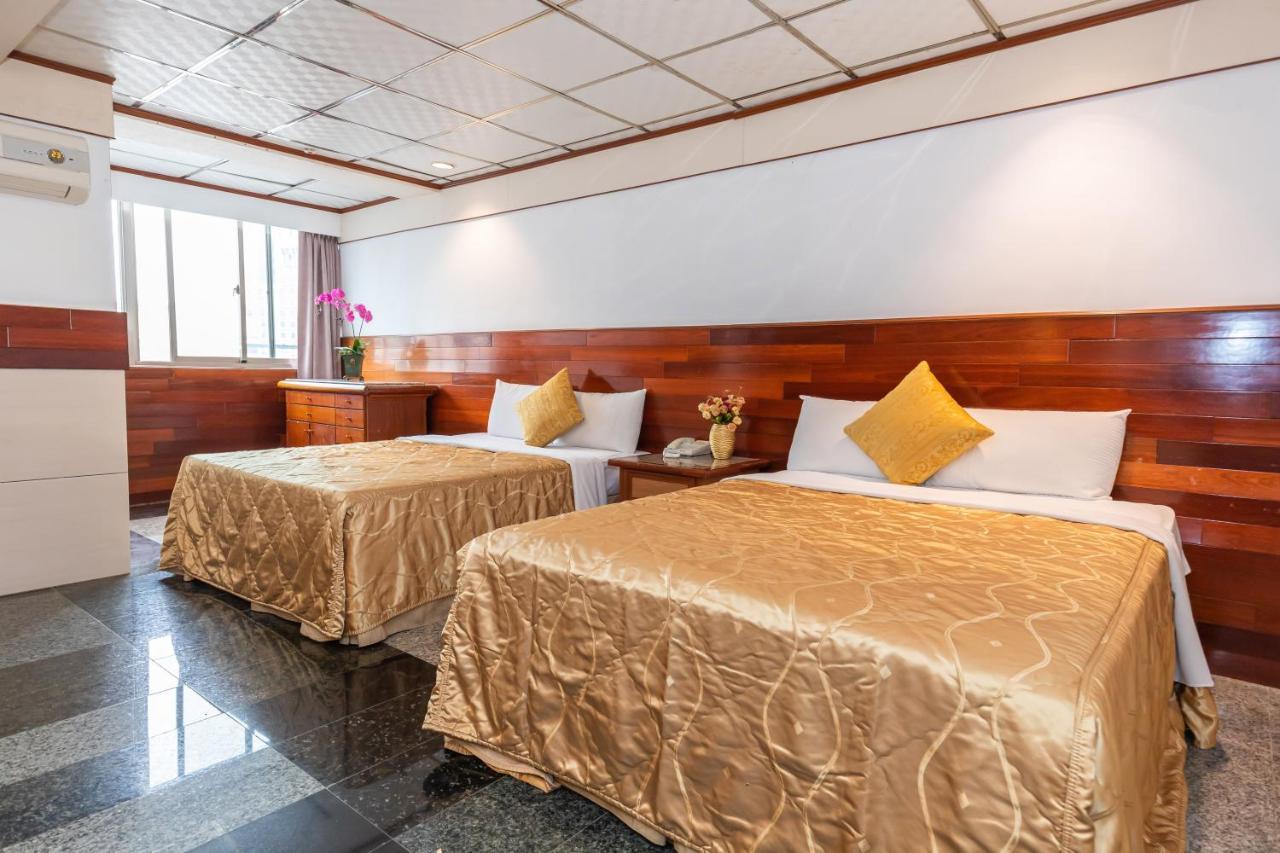 Yi Pin Business Hotel 타오위안 외부 사진