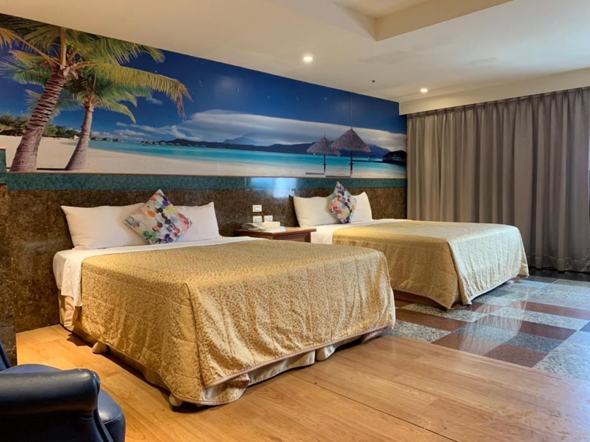 Yi Pin Business Hotel 타오위안 외부 사진